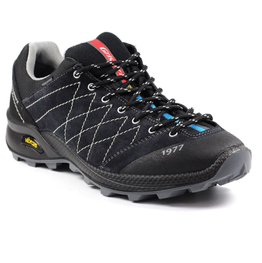 Argon Walking Shoes