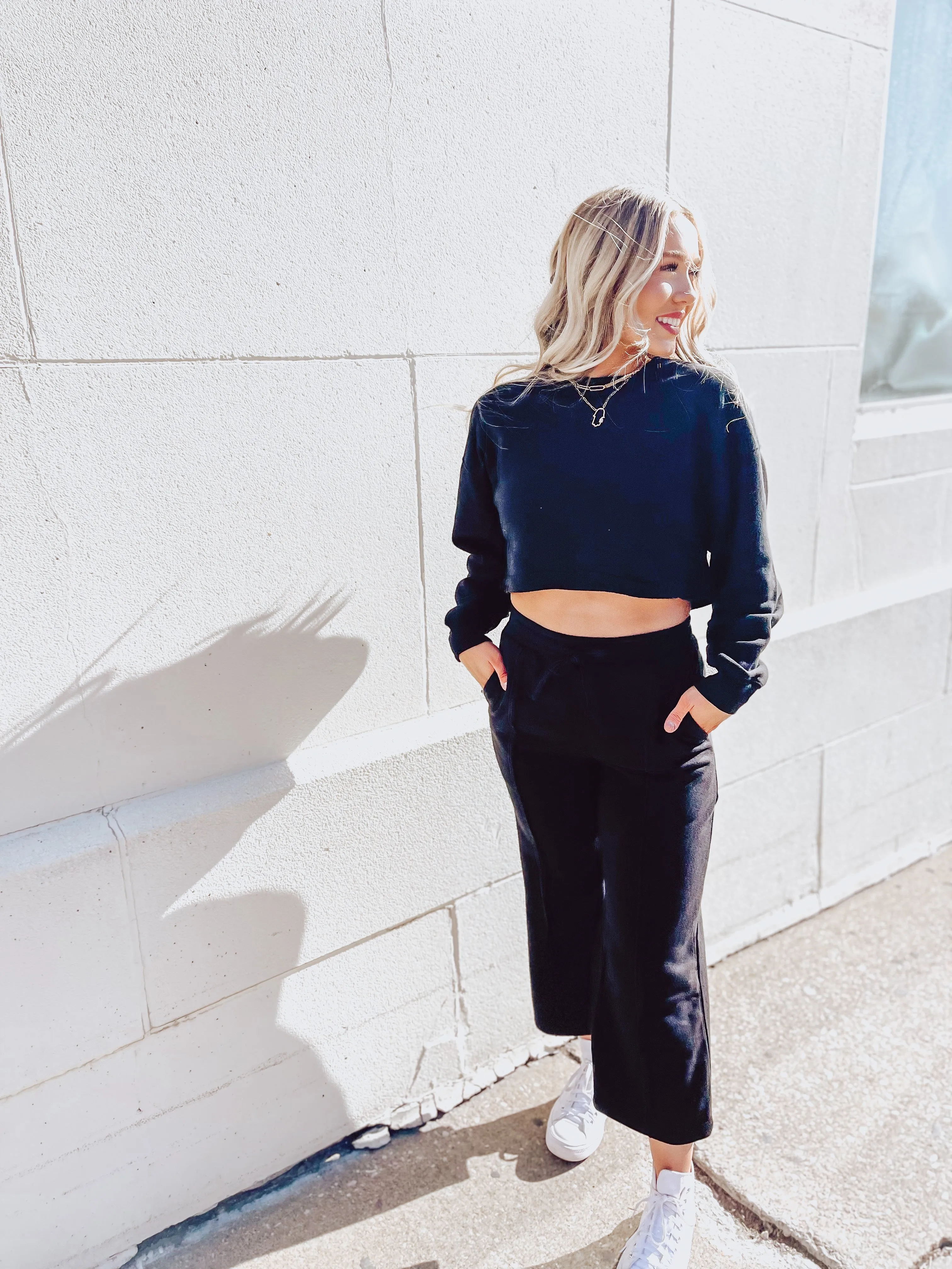 Black Cropped Crewneck Sweatshirt