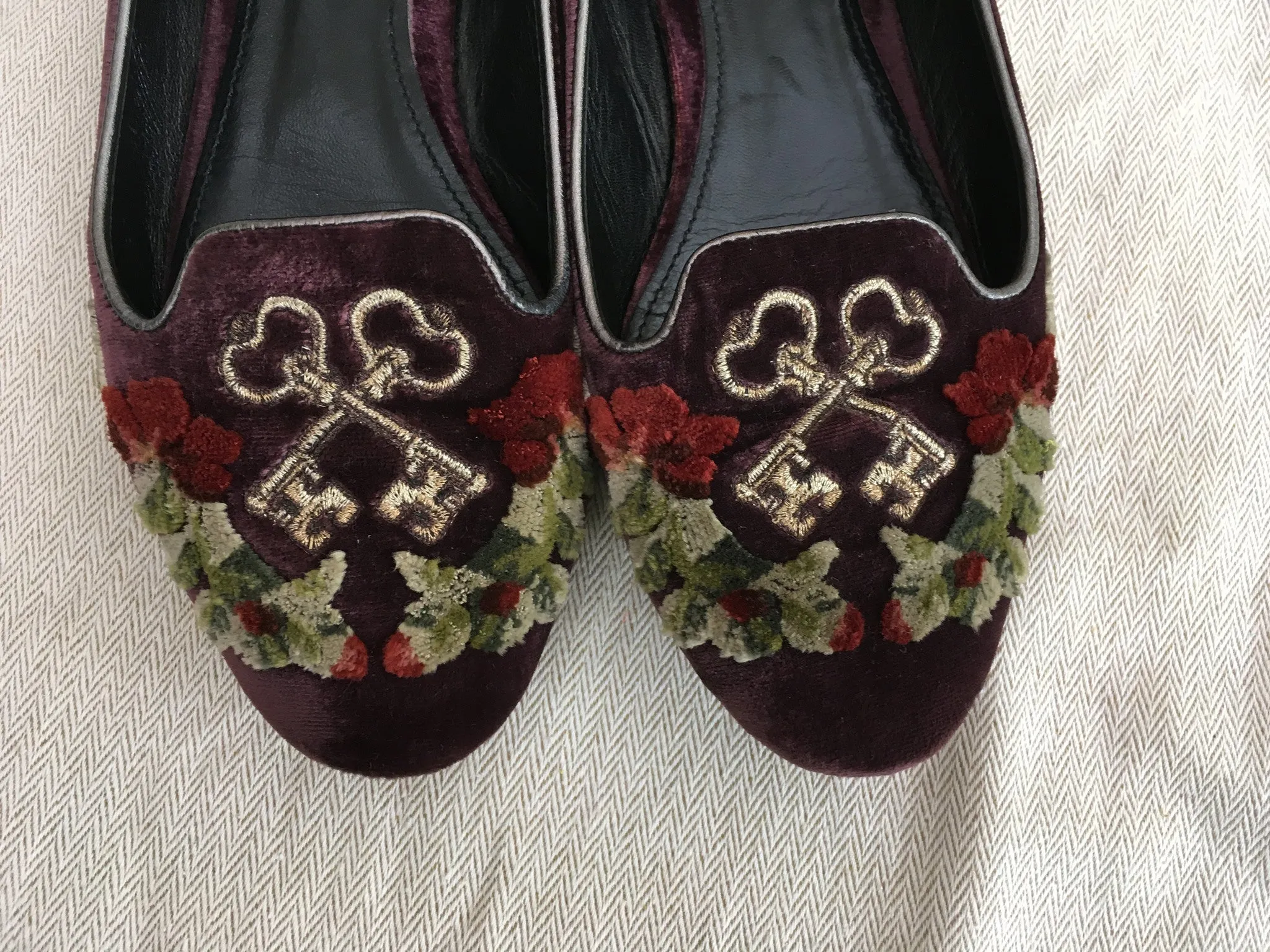 DOLCE & GABBANA FLOWERS KEYS Velvet Eggplant Embellished  ESPADRILLES FLATS SHOES LADIES