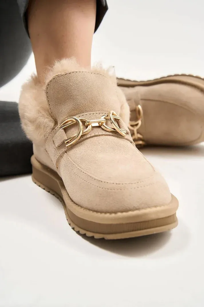 Puff Buckle Beige   Nestle Milk